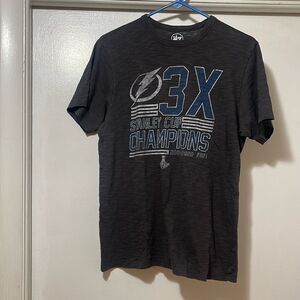 Tampa Bay Lightning 3X Stanley Cup champions shirt 47 brand small